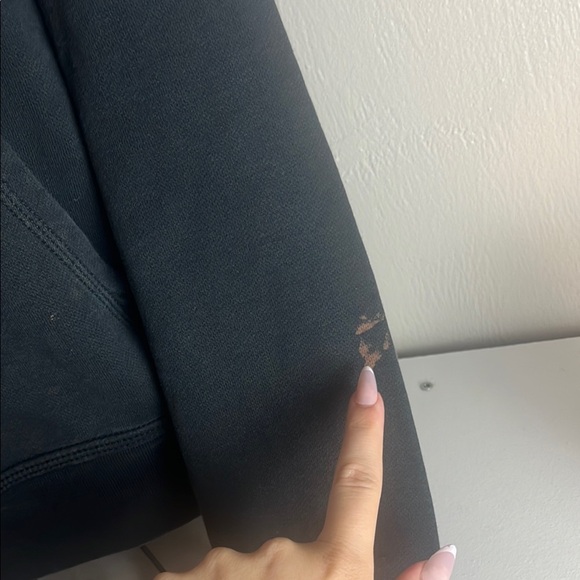 FLAWS Nike Black Pullover with White Swoosh - Picture 10 of 11